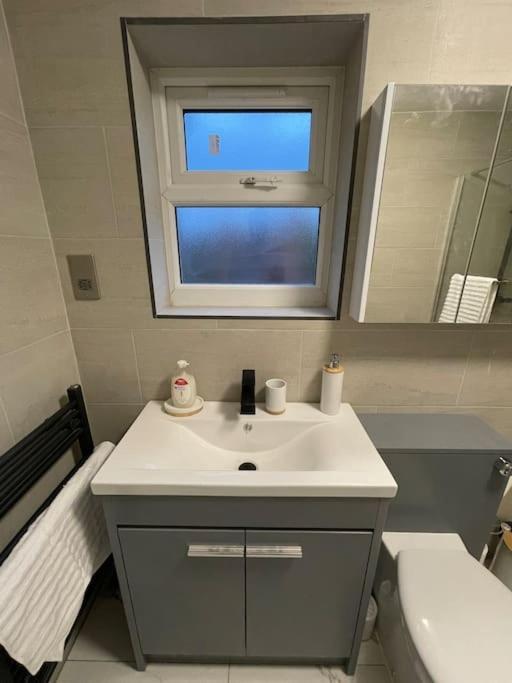 Cosy Brand New Spacious 1 Bed Luxury Apartment Birmingham Exterior foto